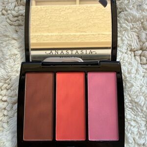 Anastasia Beverly Hills Cream Blush Palette- Brown, Coral, Pink Cocktail Party